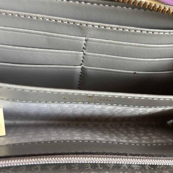 Kate Spade Gray Wallet - Picture 6 of 6